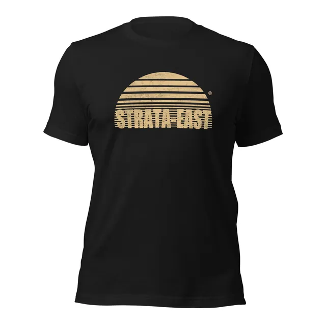 Strata-East Distressed Logo maglietta unisex cotone